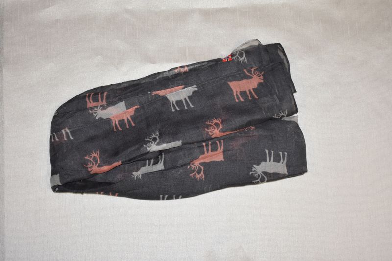 Skjerf m/ ulik mønster